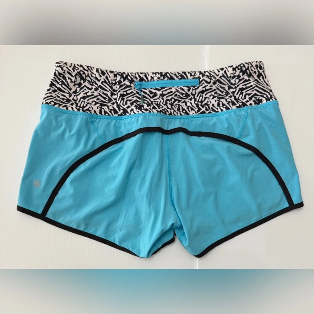 LULULEMON Fresco Blue / Mini Brushed Animal Run Times 4-Way Stretch Shor…